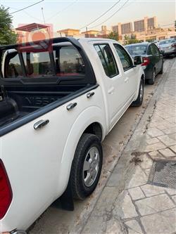 نیسان نەڤارا